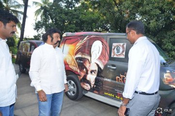 Balakrishna Flagging NBK Helping Hands All India Shata Punyakshetra Jaitrayatra